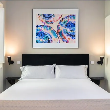 Whome | Ls48 Prime Location Upscale Family Apartment *