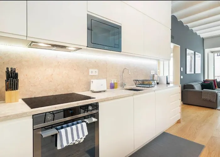 Whome | Ls48 Prime Location Upscale Family شقة